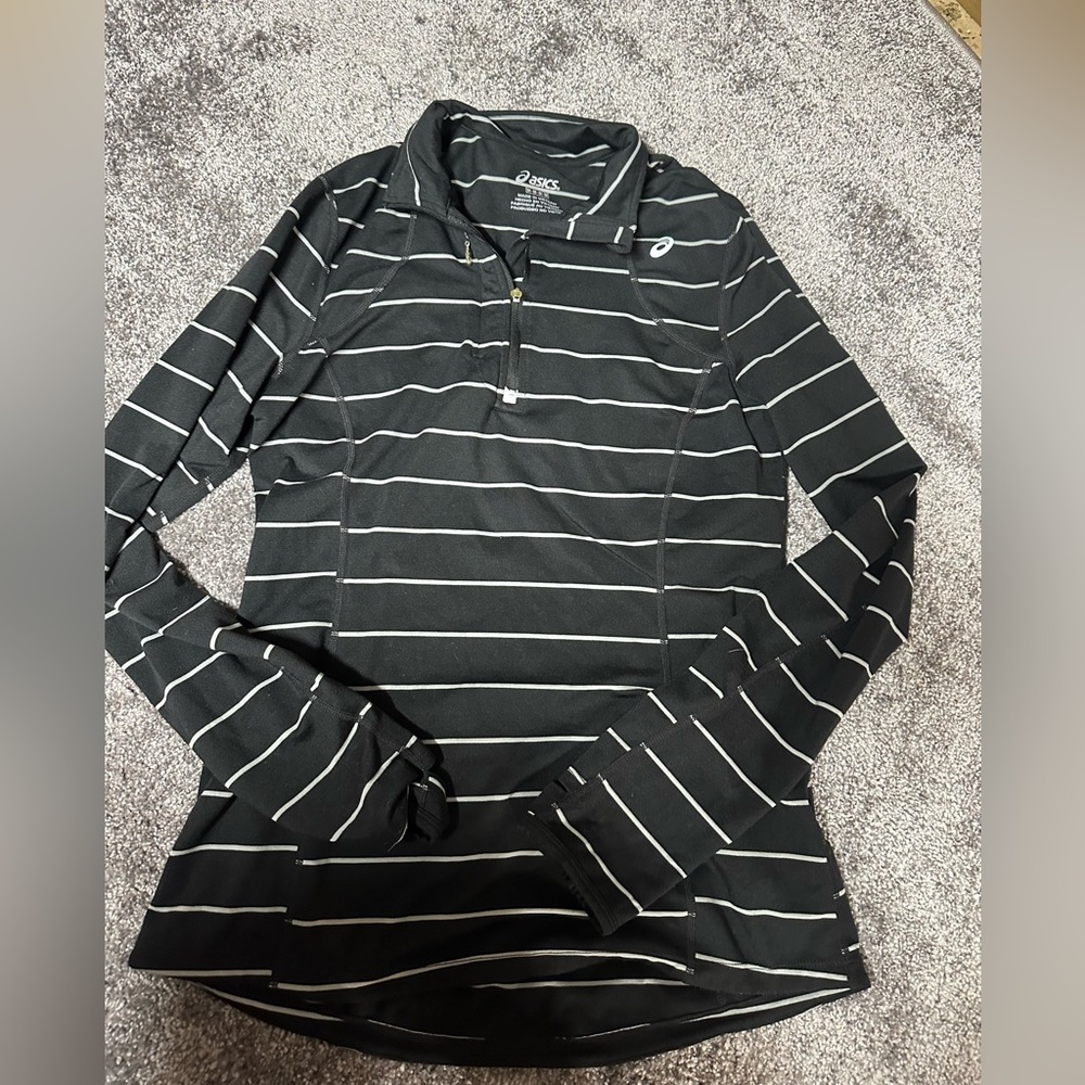 Asics top